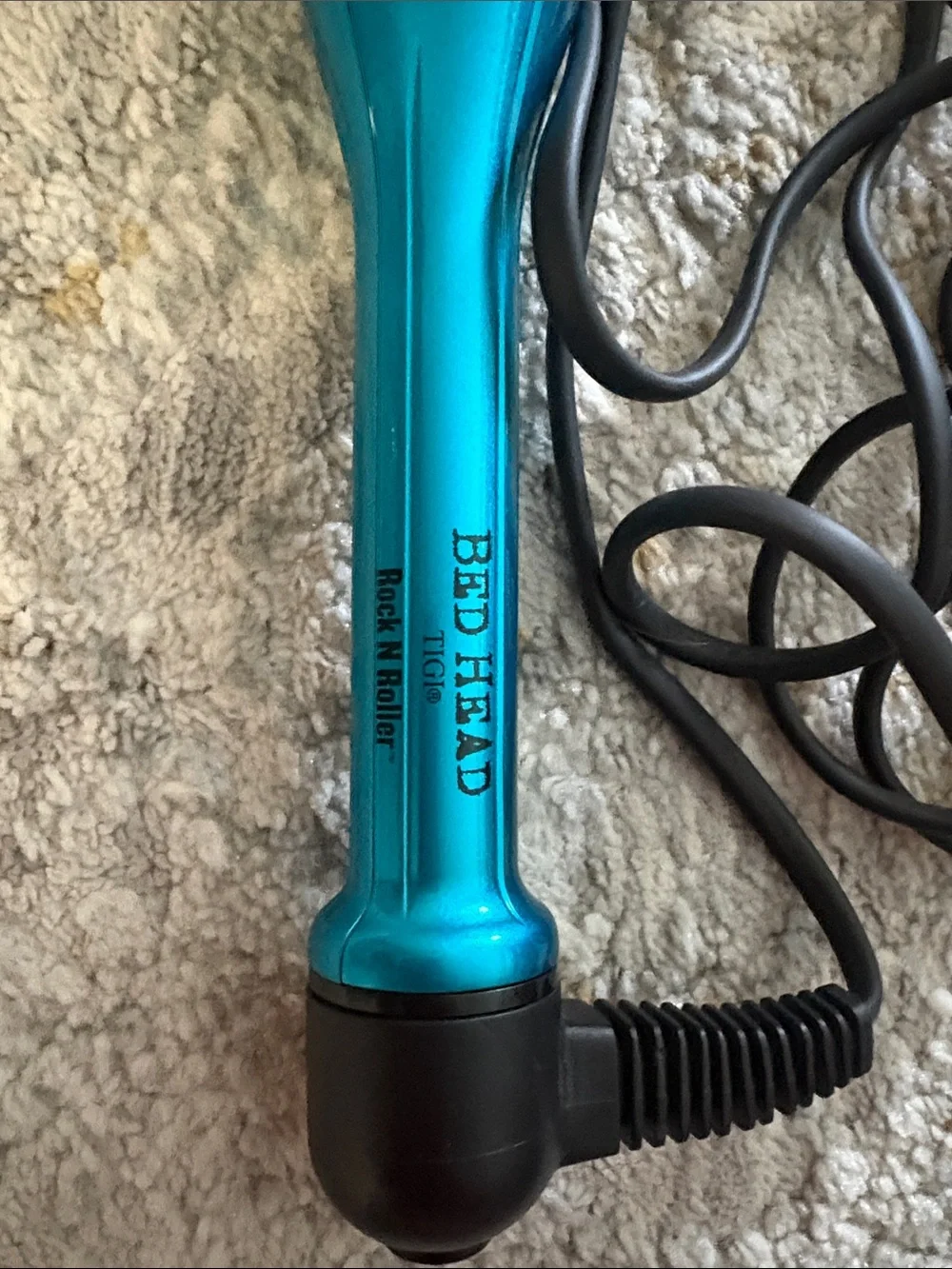 BedHead Teal bubble wand Hair Roller with Black Cord